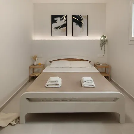 Depi's Sea Horizon 아파트 미크리 비글라